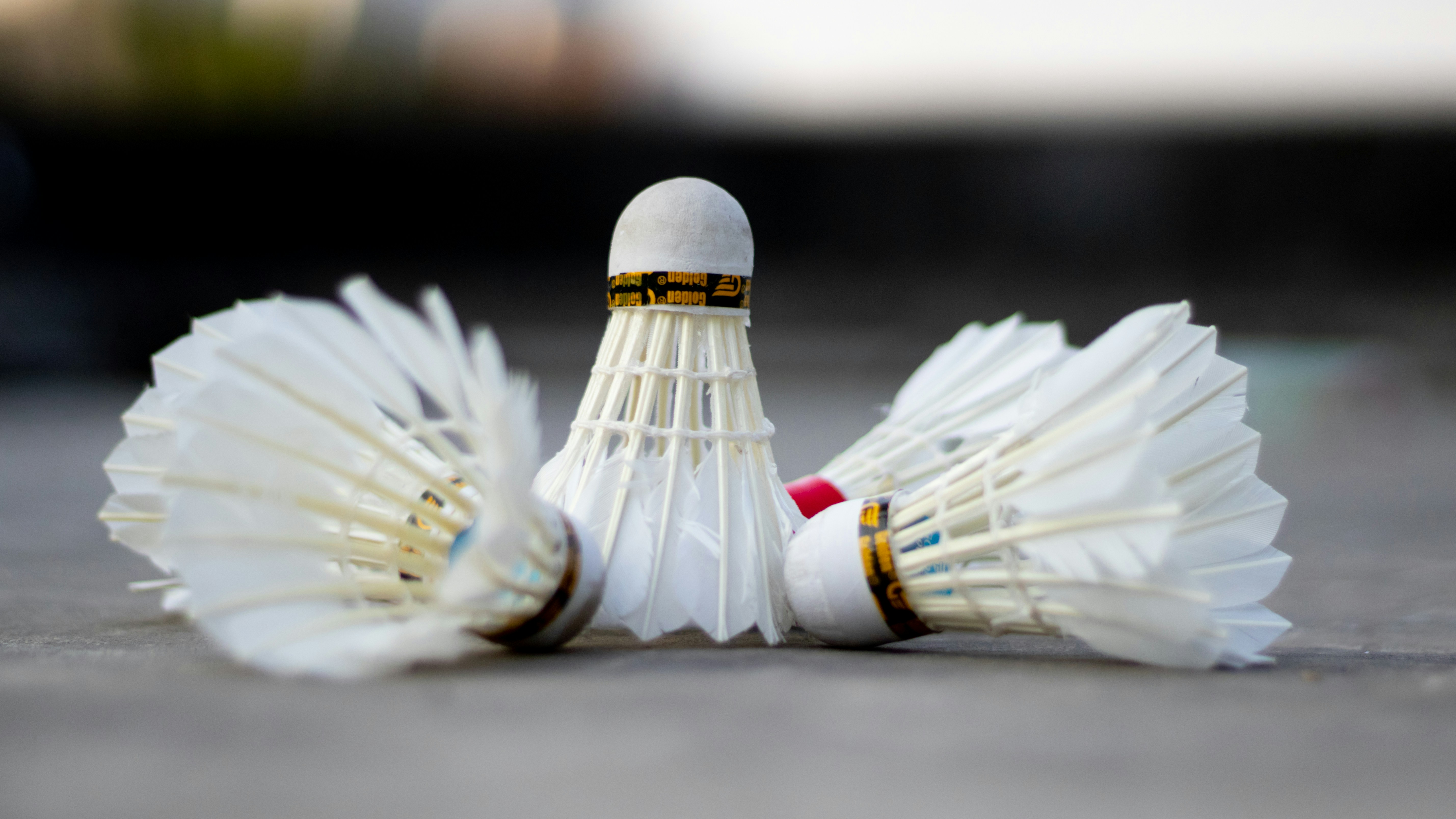 Bunte Badmintonbälle